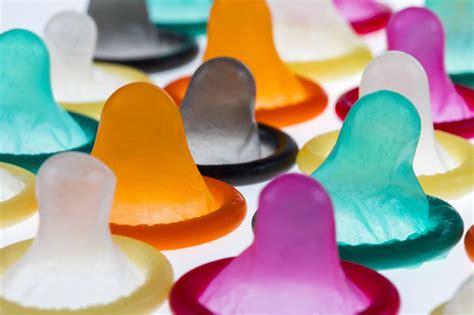 Blowjob ohne Kondom gegen Aufpreis Erotik Massage Himberg
